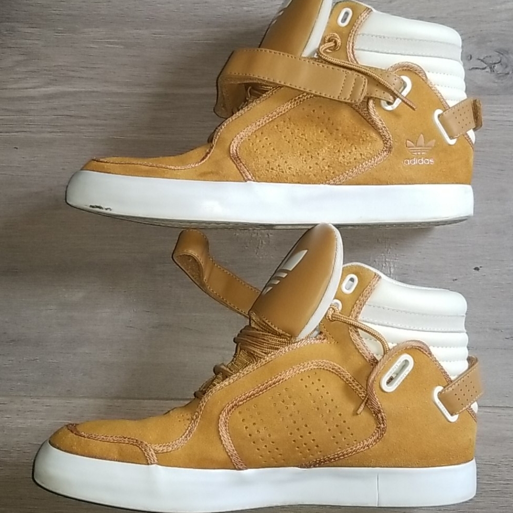Adidas "Adi-Rise" mids